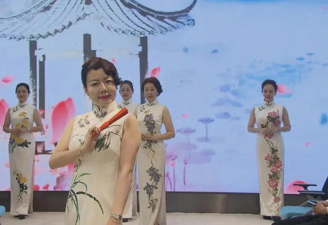 “东方美谷·幸福年华——旗袍雅韵班”开班