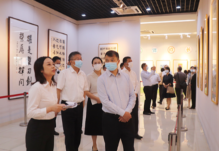 仪征市廉洁文化书画作品展启动仪式在市文化馆举行