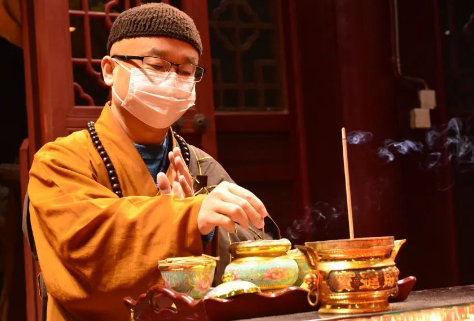 癸卯年二月初二，正定县临济寺举办传灯法会