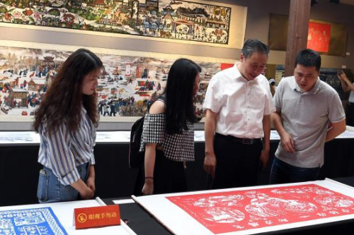 闽宁民间工艺美术交流展尽显“山海情”